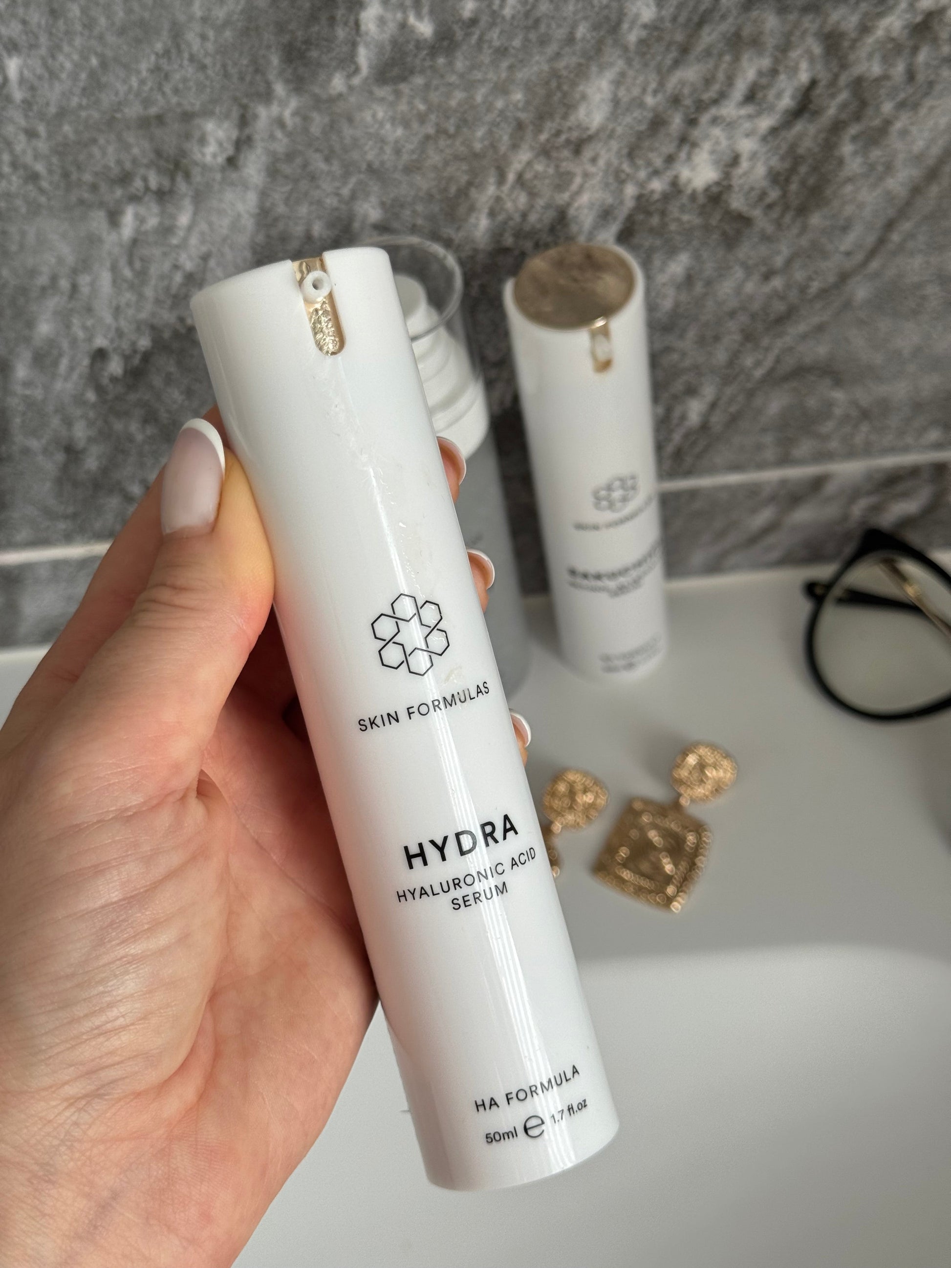 SKINFORMULAS HYDRA HYALURONIC ACID SERUM HIALURONO RŪGŠTIES SERUMAS 50 ML. - SKINBIO.lt